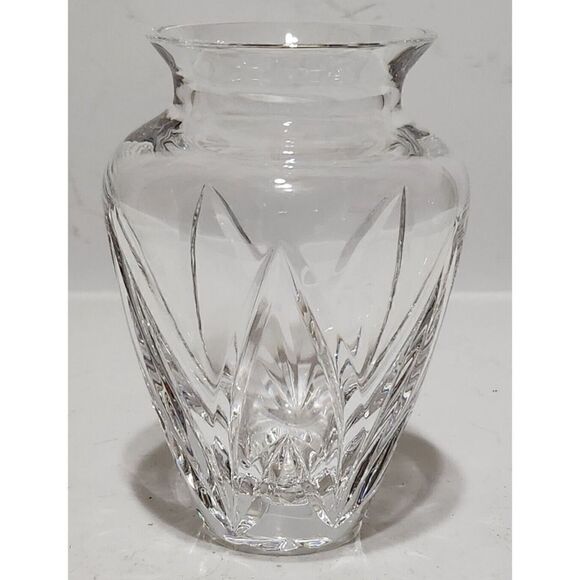 Attendants Collection
by WATERFORD CRYSTAL Mini 4” Flower Vase - Picture 2 of 3